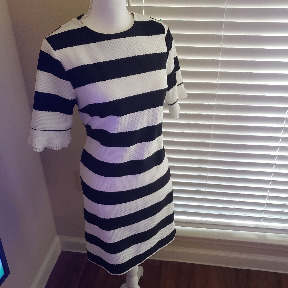New York & company dress size S black and white - Picture 4 of 12